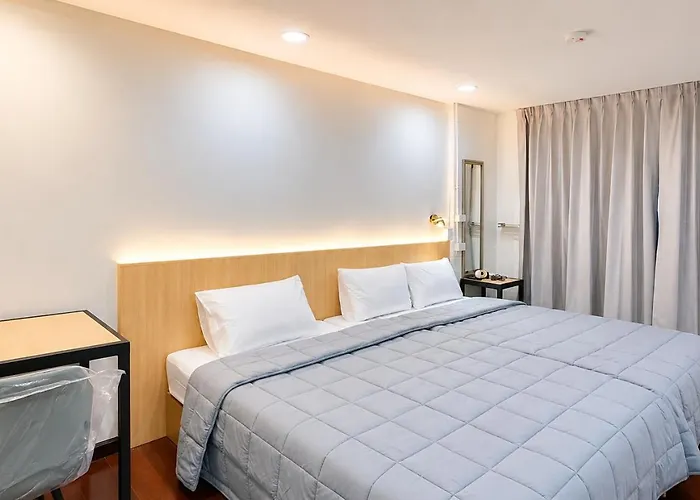 Hostel Via Si Phraya